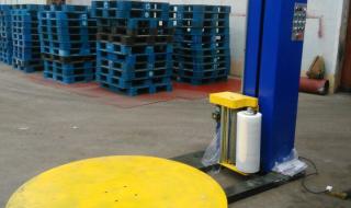 双手双脚被胶带缠绕 双手双脚被胶带缠绕