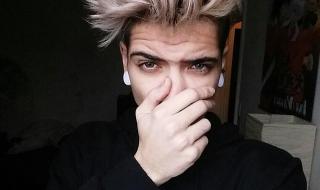 男生好看的长发发型 男生好看的长发发型